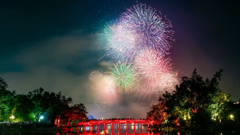Explora Hanói para la Fiesta Nacional de Vietnam