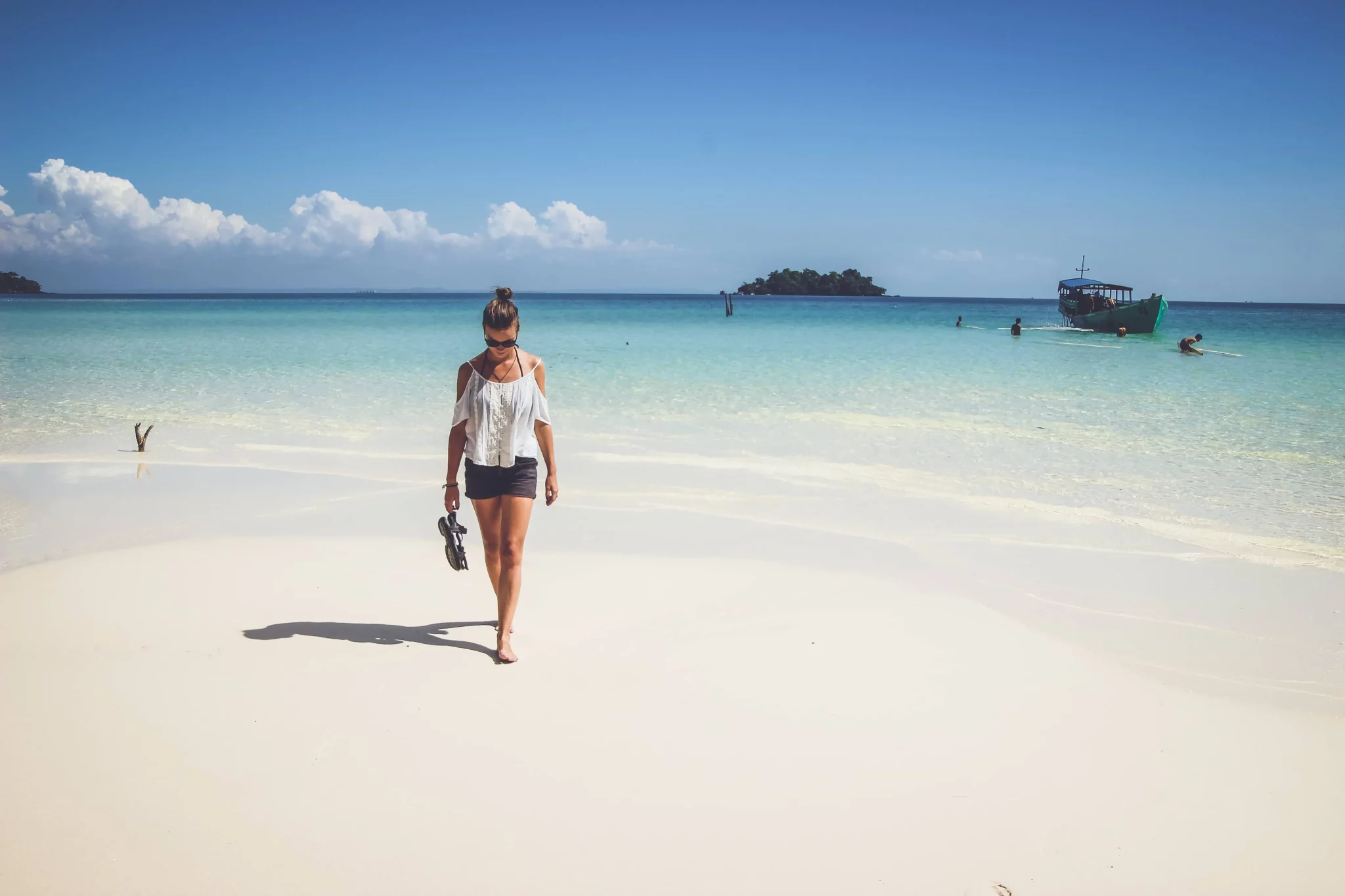 Koh Rong Camboya: Guía Completa de la Isla para sus Vacaciones de Playa